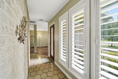 611 Forest Lake Drive, Seabrook, TX 77586 - Photo 5