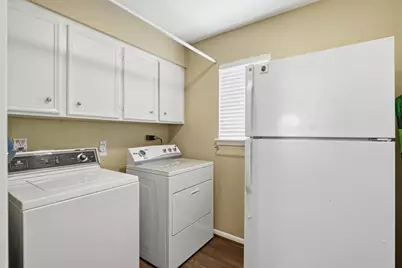 611 Forest Lake Drive, Seabrook, TX 77586 - Photo 11