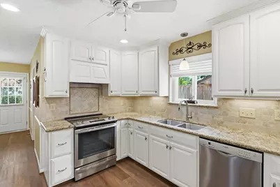 611 Forest Lake Drive, Seabrook, TX 77586 - Photo 15