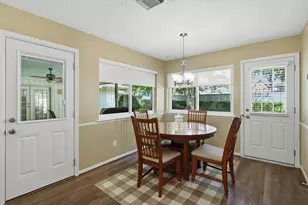 611 Forest Lake Dr, Seabrook, TX 77586 - Photo 9