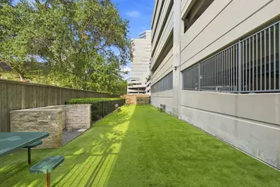 1901 Post Oak Boulevard #1501, Houston, TX 77056 - Photo 41