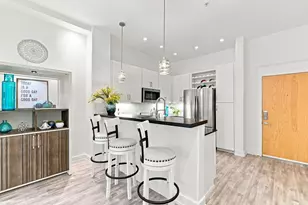 1901 Post Oak Blvd, Houston, TX 77056 - Photo 5