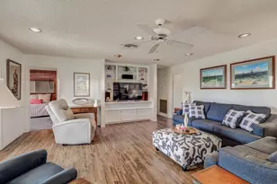 1120 Redfish St, Bayou Vista, TX 77563 - Photo 9