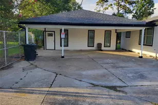 8609 Homewood Ln, Houston, TX 77028 - Photo 25