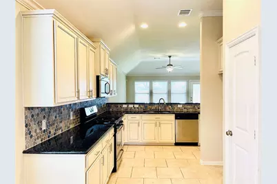 6838 Pear Point Lane, Richmond, TX 77469 - Photo 13