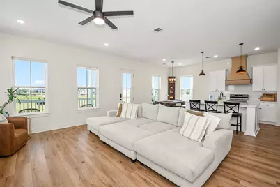 2527 103rd Street, Galveston, TX 77554 - Photo 11