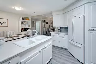 1002 S 2nd St, Ganado, TX 77962 - Photo 19
