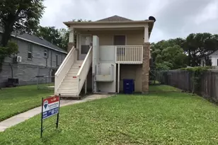 4615 Ave Q 1/2, Galveston, TX 77551 - Photo 1