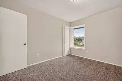 12106 Plumbrook Drive, Houston, TX 77099 - Photo 11