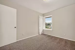 12106 Plumbrook Dr, Houston, TX 77099 - Photo 11