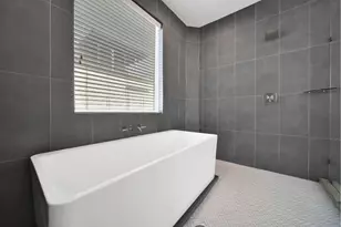 1313 Lakin St, Houston, TX 77007 - Photo 33