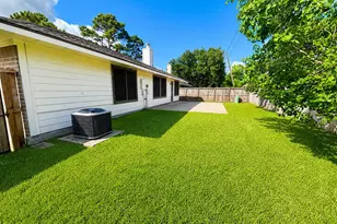 2138 Tower Bridge Rd, Pearland, TX 77581 - Photo 11
