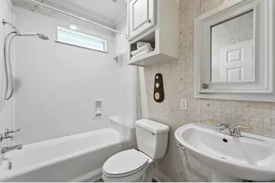 911 Oak Leaf Street, La Porte, TX 77571 - Photo 23
