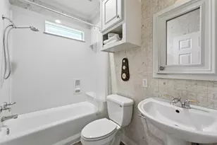 911 Oak Leaf St, La Porte, TX 77571 - Photo 23