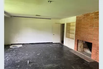 705 W Norris Street, El Campo, TX 77437 - Photo 7