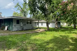 705 W Norris St, El Campo, TX 77437 - Photo 17