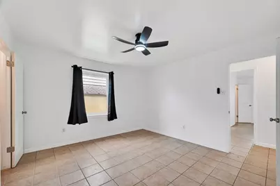 512 Harold Lane, Baytown, TX 77521 - Photo 21