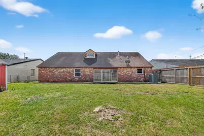 512 Harold Lane, Baytown, TX 77521 - Photo 41