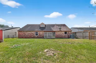 512 Harold Ln, Baytown, TX 77521 - Photo 41