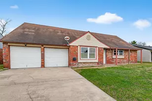 512 Harold Ln, Baytown, TX 77521 - Photo 3