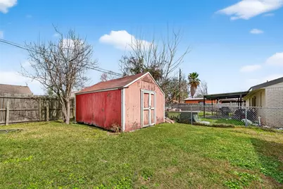512 Harold Lane, Baytown, TX 77521 - Photo 43