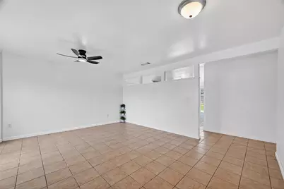 512 Harold Lane, Baytown, TX 77521 - Photo 5