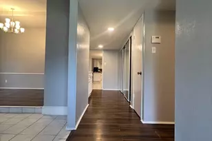 8103 Edgebrook Forest Ct, Houston, TX 77088 - Photo 11