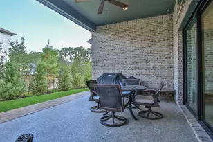 902 Falcon Hollow Ln, Pinehurst, TX 77362 - Photo 35