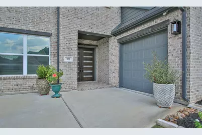 902 Falcon Hollow Lane, Pinehurst, TX 77362 - Photo 5