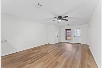 5917 Red River Drive, Dickinson, TX 77539 - Photo 13