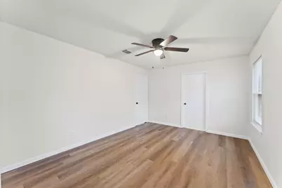 5917 Red River Drive, Dickinson, TX 77539 - Photo 17