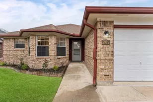 5917 Red River Dr, Dickinson, TX 77539 - Photo 5
