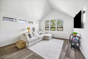 912 Teetshorn St, Houston, TX 77009 - Photo 21