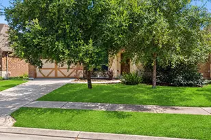26111 Tintagel Ln, Kingwood, TX 77339 - Photo 3