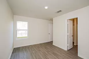 8521 Dosia St, Houston, TX 77051 - Photo 11