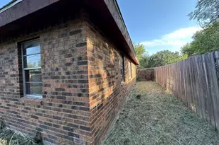 825 Tichenor Ln, La Feria, TX 78559 - Photo 11