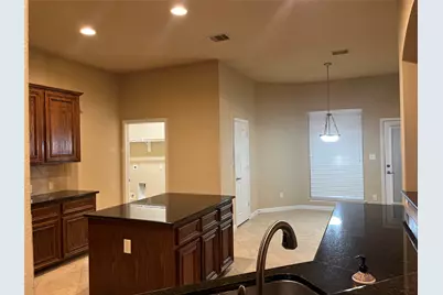 2904 Lakemist Court, League City, TX 77573 - Photo 9