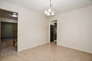 10910 Sagevale Ln, Houston, TX 77089 - Photo 9