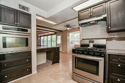 10910 Sagevale Lane, Houston, TX 77089 - Photo 13