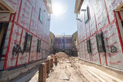 5409 Chevy Chase #C, Houston, TX 77056 - Photo 19