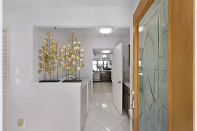 35 Lakeview Village, Conroe, TX 77356 - Photo 3