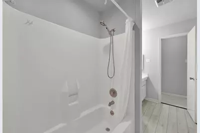 35 Lakeview Village, Conroe, TX 77356 - Photo 23