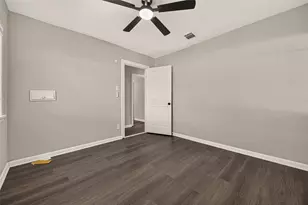 917 Defender St, Houston, TX 77029 - Photo 17