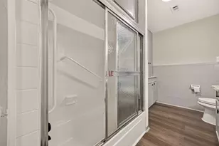 917 Defender St, Houston, TX 77029 - Photo 25
