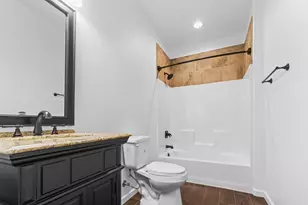 984 Crane Ln, Crystal Beach, TX 77650 - Photo 19