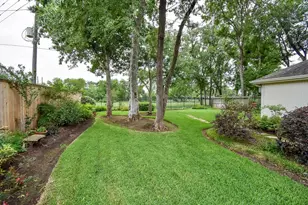 3542 Mesquite Dr, Sugar Land, TX 77479 - Photo 5