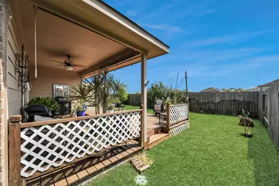 9617 Yellow Rose Drive, Texas City, TX 77591 - Photo 37