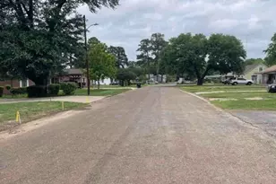 1011 Flanagan Dr, Longview, TX 75602 - Photo 5