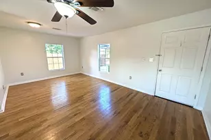 5817 Wayne St, Houston, TX 77026 - Photo 5