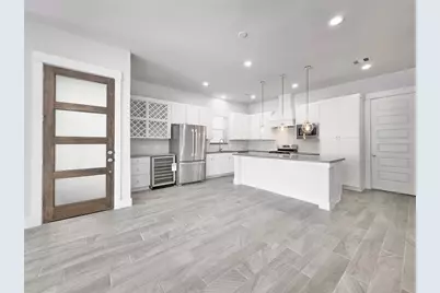 1602 Westside Gardens Lane, Houston, TX 77055 - Photo 1